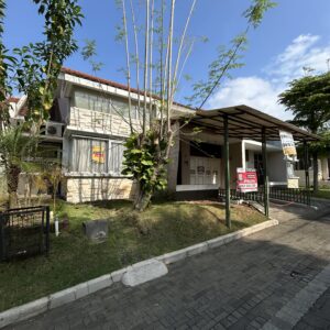 Alternative view of For Rent Di Sewakan Rumah Di Kota Baru Parahyangan ( Min 2 Tahun )